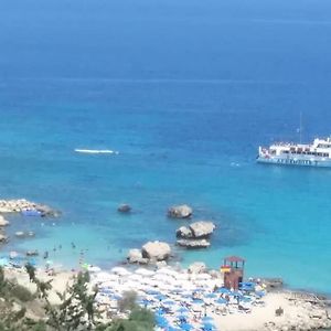 Studio Side Sea View